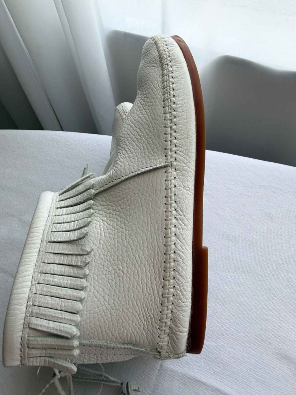 Minnetonka White Leather Fringe Boots Size 8.5, New - Picture 10 of 12